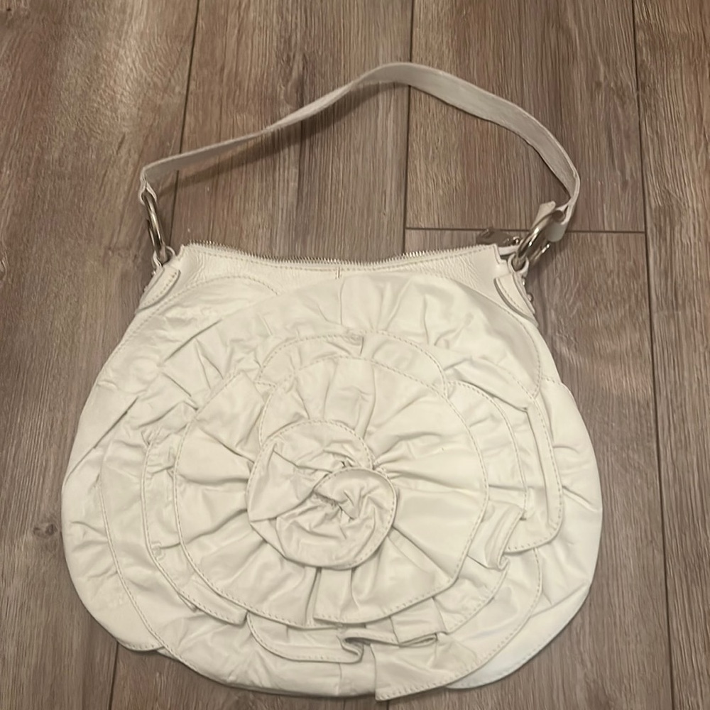 Whiter Leather Flower Design Purse